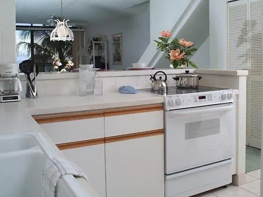 Kahana Villa Lāhainā 3*,