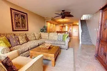 Kahana Villa Lāhainā
