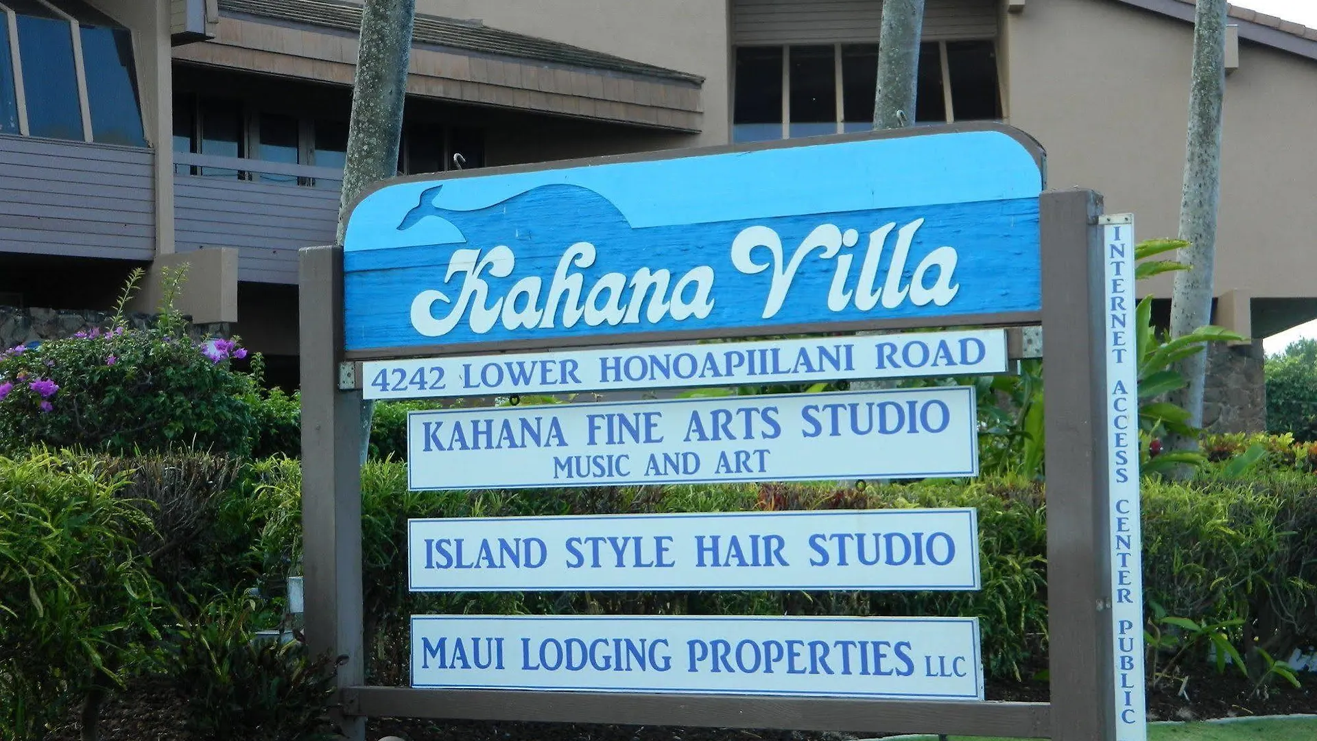 Kahana Villa Lāhainā 3*,